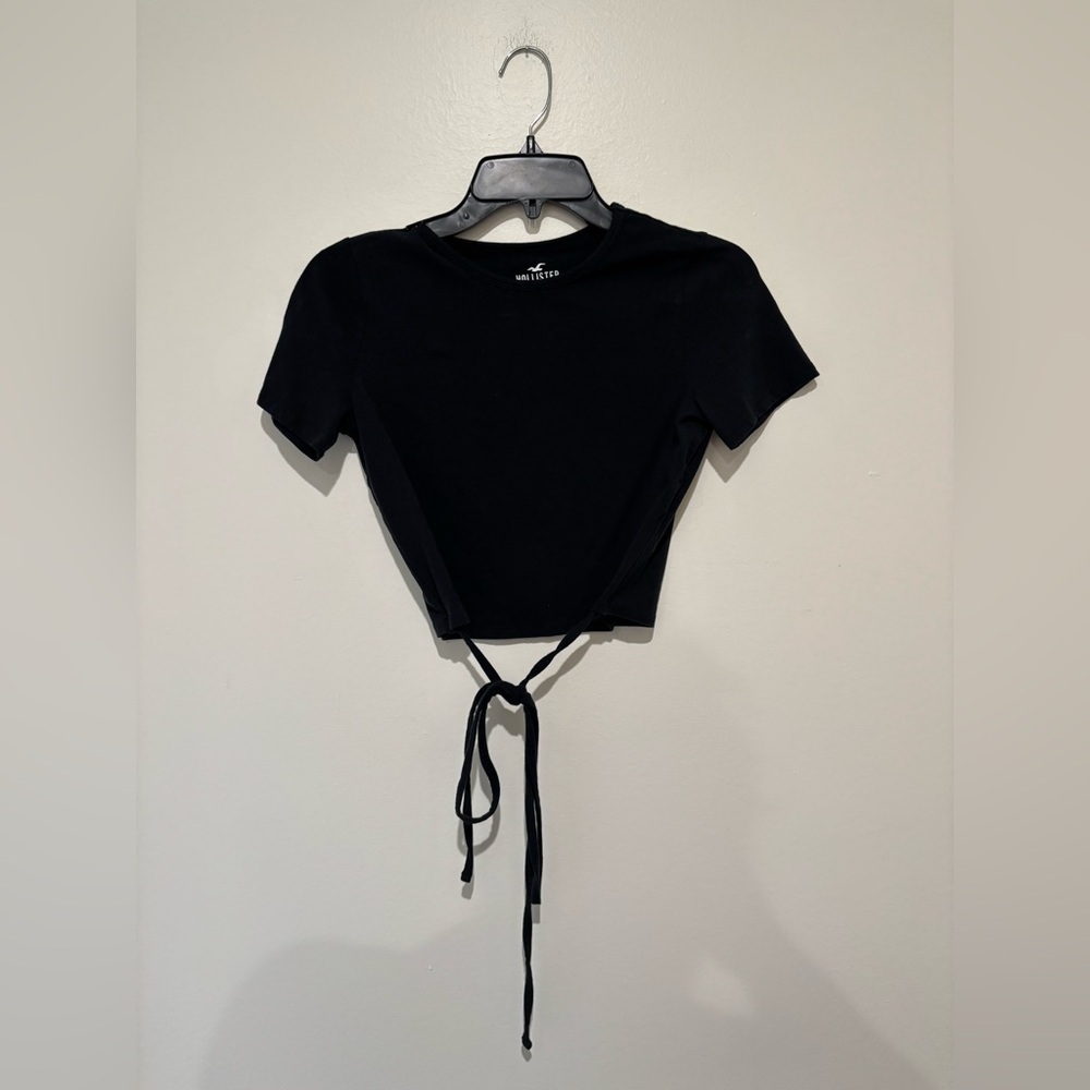 Hollister Tie Around Black Tee size medium
